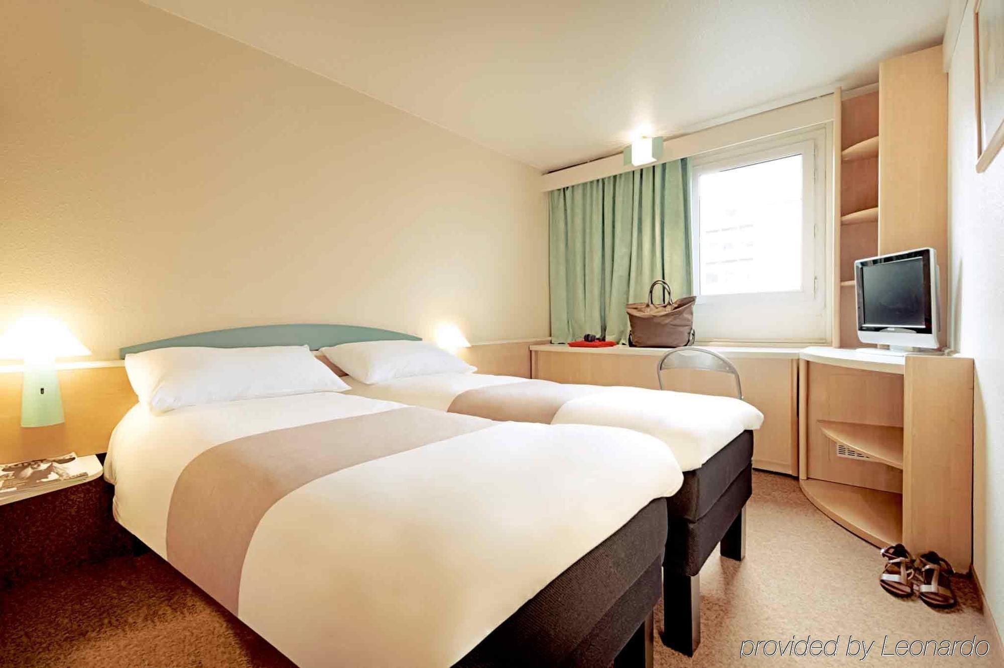 Ibis Paris Porte D'Orleans Montrouge Exteriör bild